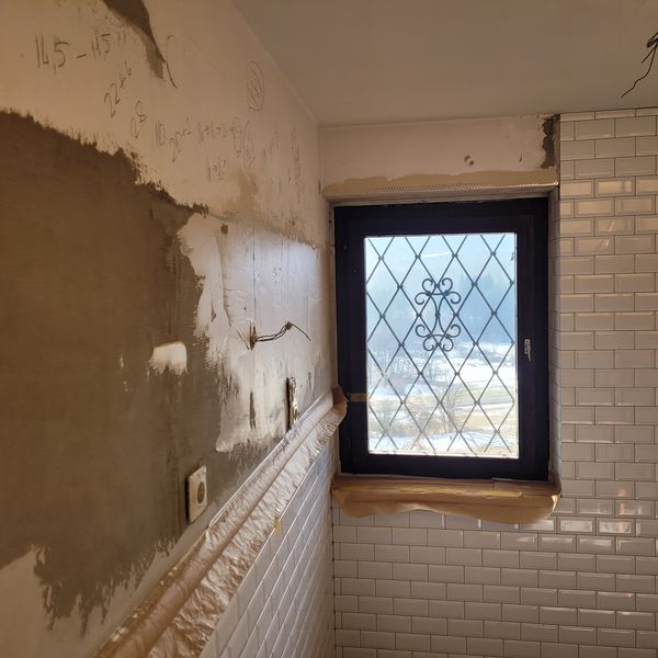 Klassisches Bad für ein altes Haus, Schiefling am Wörthersee · 2022: Fenster