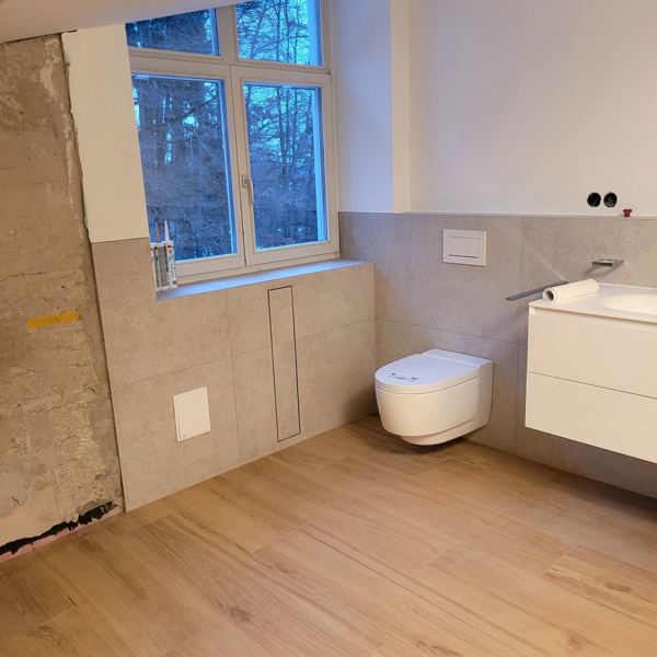 Dachbad im Bestand mit Gaube – und Gäste-WC, Tutzing · 2023–2024: Fensterleibung