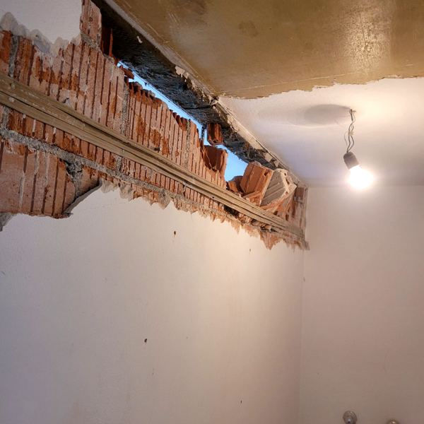 Wohnung im Erdgeschoss – Durchbrüche, größeres Bad, Parkett, Weilheim · 2025–2026: Durchbruch