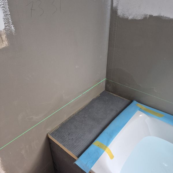 Dachgeschossausbau: Bad, Gäste-WC und Flur, Traubing · 2026: Verkofferung